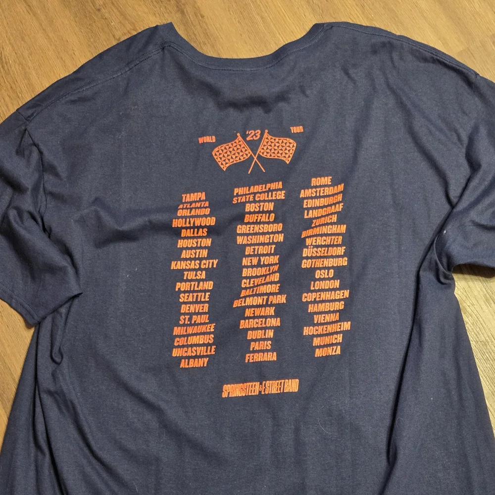 Springsteen Graphic Tee - Dark Blue - Picture 6 of 6